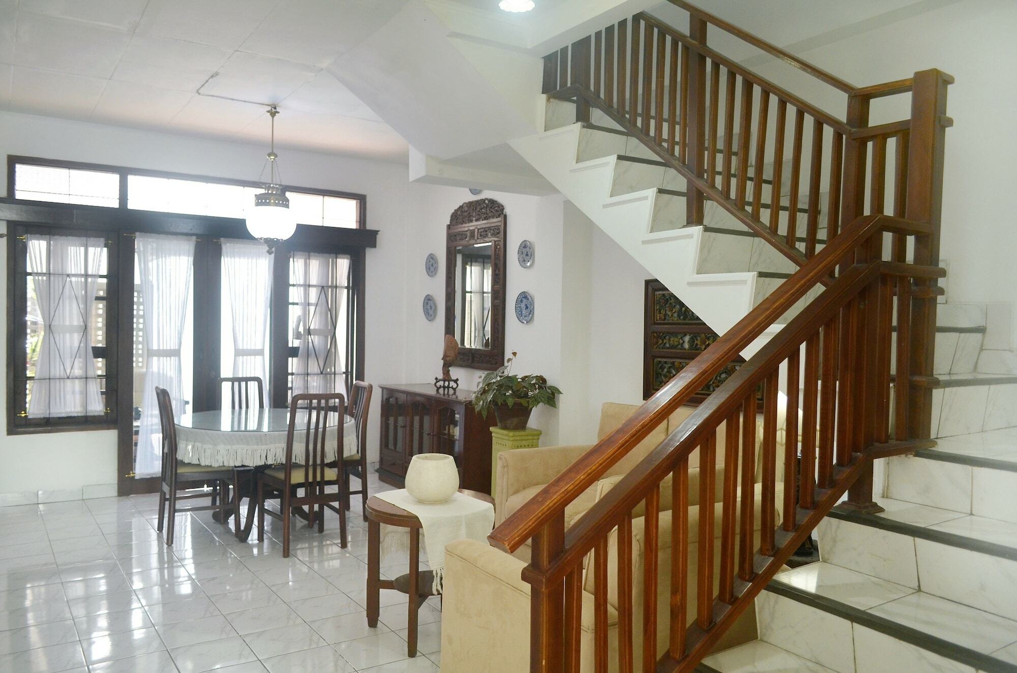 Omah Timoho Homestay Джок'якарта Екстер'єр фото